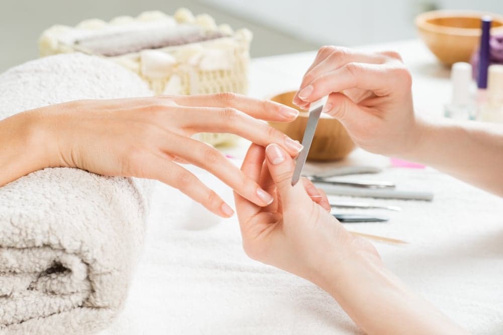 Nail Technician Training in the United States: A Clear Guide for Beginners